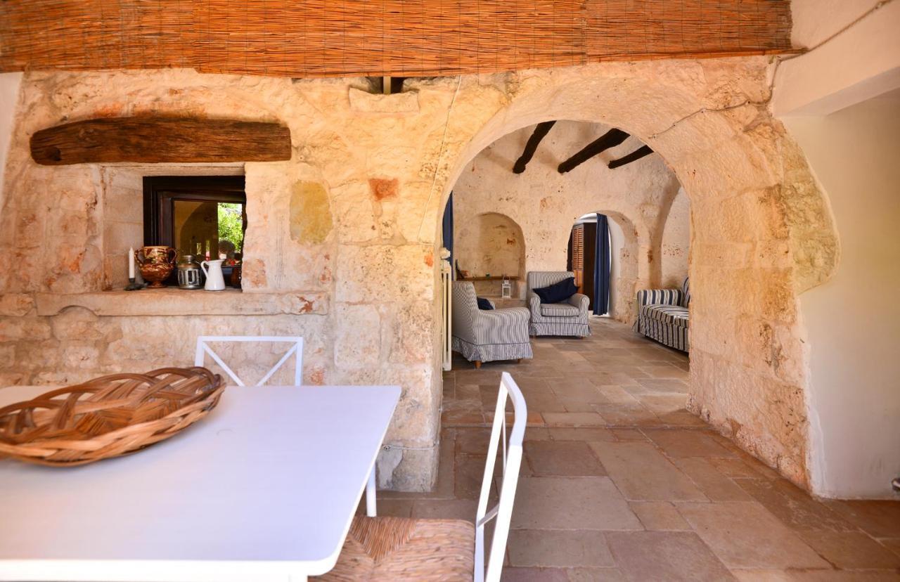 Terra Sessana Ville e Trullo con piscina privata Ostuni Esterno foto