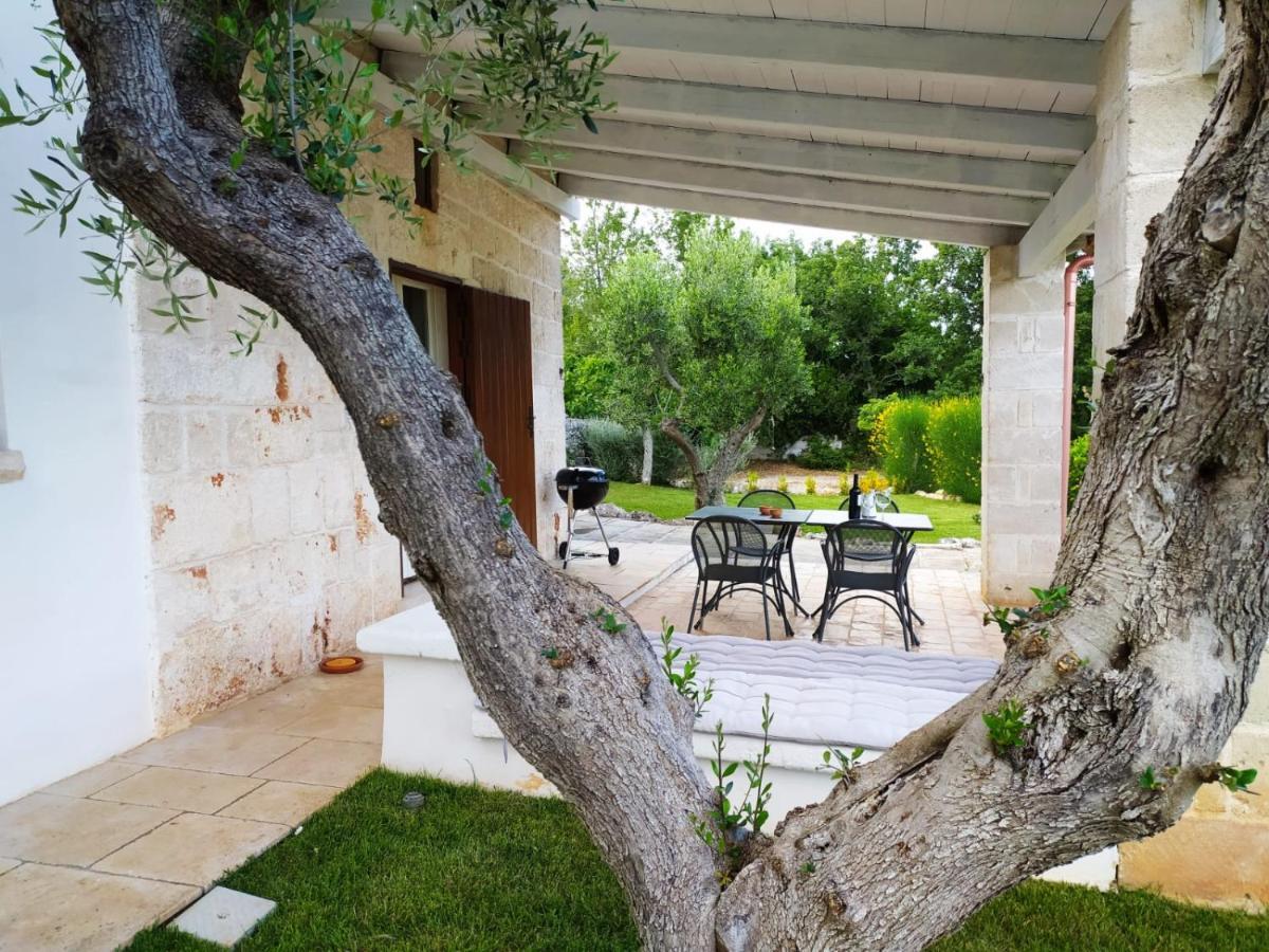Terra Sessana Ville e Trullo con piscina privata Ostuni Esterno foto